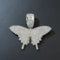 Detailansicht eines silbernen Schmetterlingsanhängers mit Strasssteinen für Hip-Hop-Ketten - Nur Anhänger (Ohne Kette) / Silber (Voll Weißer Strass)