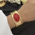 Elegante bracciale rigido largo vintage placcato oro con grande pietra ovale rossa - Bracciale Largo Pietra Rossa / Oro Rosa Rosso