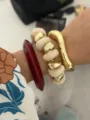 Elegante set di bracciali vintage in resina multicolore e metallo dorato da donna - Set di bracciali / Rosso Marmo