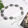 Dettaglio catena in vita argento vintage con medaglioni bohémien incisi - Stile Argento 1