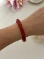 Eleganter minimalistischer tiefroter schmaler Armreif für den täglichen Gebrauch von Frauen - Dünner Runder Stil / Burgunderrot