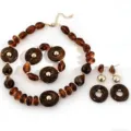 Ethno-Schmuckset aus braunem Acryl mit Halskette Armband und passenden Ohrringen - Transparentes Kaffee-Set
