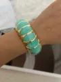 Klobiges elastisches Armband mit minzgrünen bonbonfarbenen Segmenten und Gold-Finish - Ovales Harz Segmentiertes Elastisches Armband (Minze)