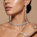 Elegante set di gioielli da sposa con strass argentati, choker, orecchini e bracciale - Set 13 (Stile 4 Pezzi Nappa a Doppia Fila Argentato)