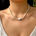 Handgefertigte weiße Keramik-Fisch-Perlenkette im böhmischen Sommerstil für Damen - Einzelner Fisch Anhänger / Weiß