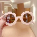 Adorable light pink flower-shaped sunglasses for toddlers and kids fashion accessory - Pink