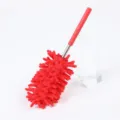 Plumero telescópico de chenilla roja con mango extensible de acero para limpieza del hogar - Rojo