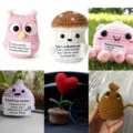 Poupée en peluche au crochet faite à la main mignon jouet émotionnel pendentif de sac - Style Personnalisé