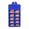 Vue détaillée de 100 faux ongles longs ballerine dégradés dans une boîte bleue de rangement - 100 Pièces / Style Gelée Mixte (BLC045)