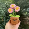 Handgemachte Häkel-Topfpflanze Detail, süße emotionale Unterstützung Blume für Tisch. - Rosa Maiglöckchen