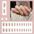 Elegante nude-pinke Ballerina-Kunstnägel zum Aufkleben mit Schmetterling und Perlen - Icy Transparent Butterfly Style (Z066) / Kleber Version