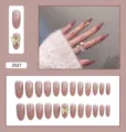 Vue détaillée de faux ongles mauves élégants avec papillon 3D et accents de strass - Style Papillon Transparent (Z027) / 24 Pièces/Ensemble