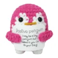 Pingouin positif au crochet rose fait main avec une carte de message d'encouragement - Manchot Rose Rouge (Carte Positive)