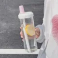 Minimalist clear plastic straw water bottle with pink cap for cold brew juice drinks - L / Pink