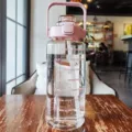 Grande bottiglia d'acqua di grande capacità con indicatore orario, manico rosa, sport. - Rosa trasparente 2000 ml