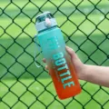 Bouteille d'eau de sport en degrade, gourde portable de grande capacite pour le sport quotidien. - 666 Bleu