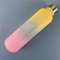 Matte Farbverlauf Wasserflasche mit Zeitmarkierung, tragbare Sport Trinkflasche für Outdoor. - 1000 ml (Zeitskala) / Farbverlauf Gelb