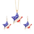 Gedetailleerd overzicht van de Amerikaanse vlag ster sieradenset met ketting en oorbellen - Vijfpuntige Ster / Goud