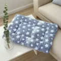 Alfombra de felpa gruesa para perros y gatos, comoda cama gris con patron de estrellas. - Talla XS (35x29cm) / Estrella Gris y Blanca