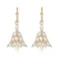 Elegante goudkleurige kerstboom oorbellen met mooie sprankelende marquise kristallen - Volledige Strass Boom Stijl