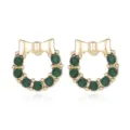 Elegante kerstkrans oorknopjes met groene kristallen en een goudkleurig strikdetail - Groene Strass Krans Stijl