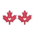 Rode emaille esdoornblad oorbellen met hartje voor de Canadese nationale feestdag - Esdoornblad Hart Oorknopjes