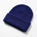 Weiche und warme royalblaue Beanie-Wintermütze mit Ananasmuster und dickem Umschlag - L / Marineblau