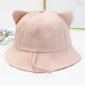 Detailansicht eines rosa Sommerhuts mit süßen Katzenohren und sicherem Kinnriemen. - Erwachsene 56-58cm Umfang / Katzenohren Stil / Rosa