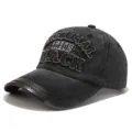 Vintage gewaschene Denim-Baseballkappe mit Original The Black Stickerei und Leder-Details - Einheitsgröße (55-60cm) / Patch Alles Schwarz