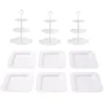 Vista detallada del soporte para tartas de plástico blanco de 3 niveles y platos de postre. - 3 juegos de varillas blancas de 3 niveles redondas + 6 bandejas cuadradas con relieve blancas