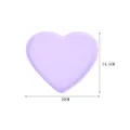 Gros plan détaillé d'un plateau en plastique en forme de cœur violet pastel, 30x24.5cm. - Plateau en forme de cœur, violet, 1 pc