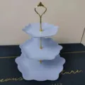 Présentoir à gâteaux à 3 étages couleur lavande avec poignée dorée pour le thé l'après-midi - Style Hexagonal à 3 Niveaux (Tige Dorée) / Bleu clair