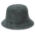 Vista detallada de la textura vintage y ojales metálicos de un gorro de pescador en denim - Talla única / Verde Militar