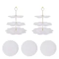 Support à gâteaux à 3 niveaux et ensemble d'assiettes pour fêtes et mariages. - 2 ensembles de présentoirs à muffins à 3 niveaux avec tige dorée et 3 plateaux ronds en dentelle blancs