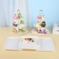 Présentoir à desserts blanc à plusieurs niveaux et plateau de service rectangulaire pour mariages - Support Rond Gaufré Avec Plateau Carré / 2 Présentoirs À Étages Et 3 Plateaux / Blanc