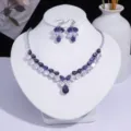 Parure élégante de collier et boucles d'oreilles en zircon violet pour femme chic - Style Dégradé de Goutte d'Eau Violette (PJ-198)
