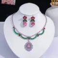 Élégant ensemble de bijoux avec collier et boucles d'oreilles en zircon rose et vert émeraude - Rose Vert Rouge Multicolore (PJ-219)