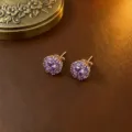 Elegante Ohrstecker mit blühenden lilafarbenen Zirkonia-Blumen in Roségold-Optik - Ohrringe (E0073) / Roségold