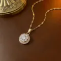 Elegante vergoldete drehbare Zirkonia-Blumenhalskette mit funkelndem Kristalldesign - Halskette (X0061) / Gold