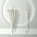 Parapluie long élégant beige avec accents dorés, présentation de produit en studio minimaliste. - 16 Baleines Automatique Beige (Sans Housse)