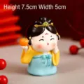 Figurine en résine de dame de style dynastie Tang tenant un kaki pour déco auto - Style Bonne Chance Persimmon
