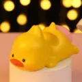 Figurine de canard de dessin animé jaune mignon en résine pour décoration de bureau - Support Téléphone Canard / Figurines décoratives / Jaune