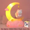 Adorable luz nocturna de oso rosa con un diseño de base de luna y nube para niños - Oso Rosa Buenas Noches