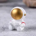 Niedliche Astronauten-Figur aus Harz, liest ein Buch, kreative Schreibtisch-Deko. - Mini-Astronaut Liest Buch