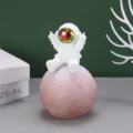 Creative astronaut sitting on pink moon resin night light for aesthetic bedroom decoration - Romantic Planet Style B (52) / M