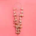 Attrape-reve mural artisanal de style indien avec plumes et perles pour decoration - Beige