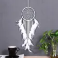 Attrape-rêves indien blanc fait main avec plumes douces et perles bleues pour déco murale - Attrape-Rêves Mural Blanc / 60-65cm / Blanc