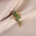 Exquisite green rhinestone frog brooch pin, elegant gold tone metal animal fashion jewelry - 695# Gold Green Rhinestone Frog