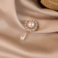 Elegant vintage style gold-tone crystal and faux pearl brooch jewelry accessory - Pearl Pendant / Gold