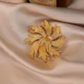 Elegant gold floral brooch metallic sunburst vintage coat accessory fashion pin for women - Sunflower / Gold